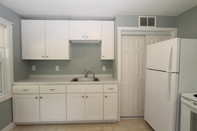 12 Phelps St, Kittery, ME 03904 - photo 6