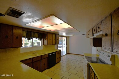 1427 N Porter Place, Gilbert, AZ 85234 - photo 5