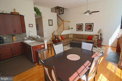 4026 Dogberry Ln, Fairfax, VA 22033 - photo 5