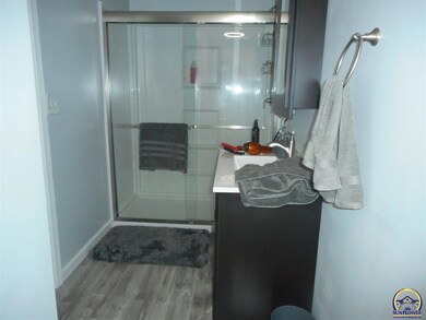 5125 SW 32nd St, Topeka, KS 66614 - photo 5