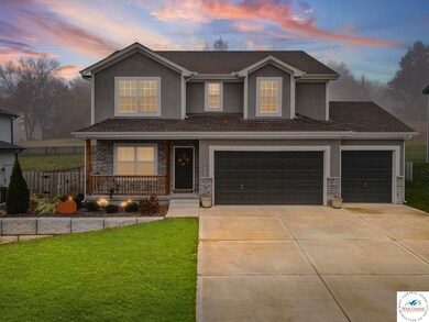 2413 SE Creek Ridge Ct, Blue Springs, MO 64014 - photo 6