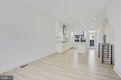 11270 Michael Faraday Dr, Reston, VA 20190 - photo 4