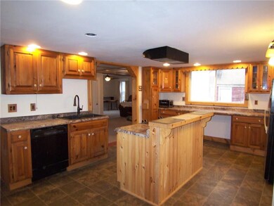 10 Yates St, Mechanic Falls, ME 04256 - photo 6