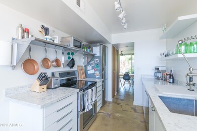 11th ave 1151T0A8337-
