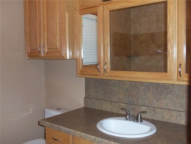 1220 Monroe Dr, Shawnee, OK 74804 - photo 7