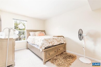 1504 Villa Terrace unit E, Charlottesville, VA 22903 - photo 3