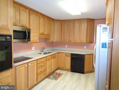 5476 Hallowing Point Rd, Prince Frederick, MD 20678 - photo 7