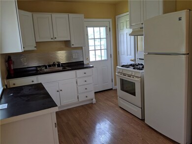 10 Bristol Rd unit A, Middletown, RI 02842 - photo 6