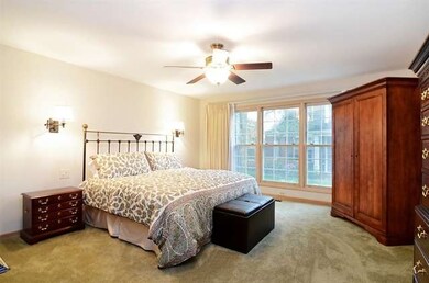 102 Harvard Ct unit 28LI10, Glenview, IL 60026 - photo 7