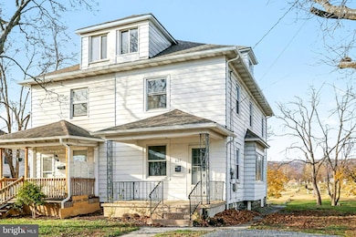 227 W Dauphin St, Enola, PA 17025 - photo 2