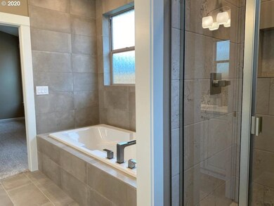 1035 N Douglas St, Canby, OR 97013 - photo 6