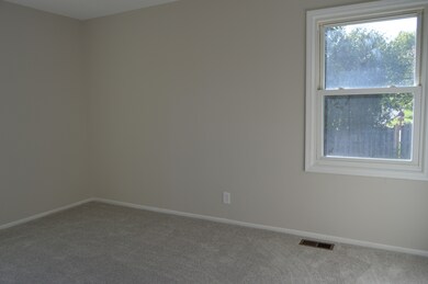 350 Partridge Ct, Algonquin, IL 60102 - photo 2