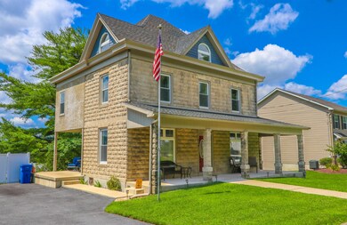 634 Lehigh Gap St, Walnutport, PA 18088 - photo 2