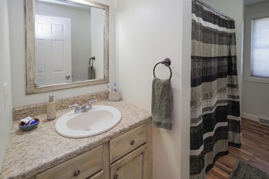 925 Marsh Rd-115
