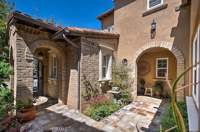 lovely courtyard entry