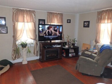 46 N Main St, Newmarket, NH 03857 - photo 7