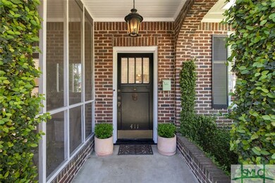 Secluded entryway