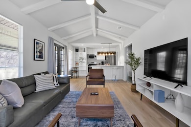 1205 Arthur Stiles Rd unit 1, Austin, TX 78721 - photo 4