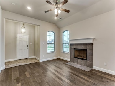 8300 Rockway St, White Settlement, TX 76108 - photo 5