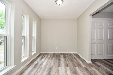 7627 Woodland Dr W, Houston, TX 77040 - photo 4