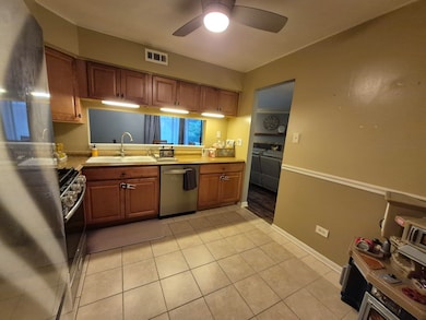 8216 Mulberry Ct unit 8B, Palos Hills, IL 60465 - photo 7