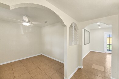 9211 Bedworth Ln, Houston, TX 77088 - photo 4