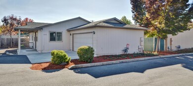2370 Corona Ave, Medford, OR 97504 - photo 2