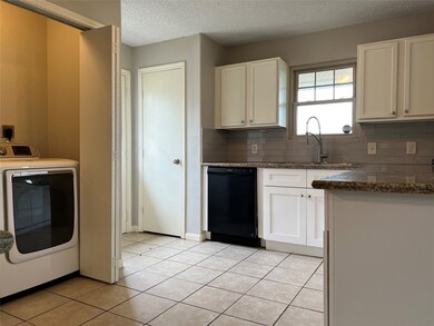 114 8th St, Rosenberg, TX 77471 - photo 3
