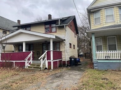 View of front of house featuring a porch