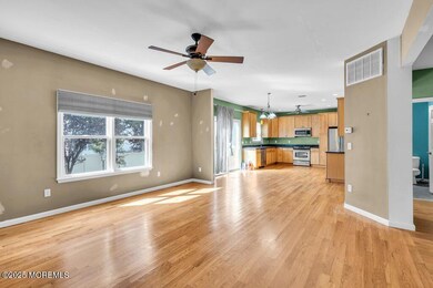 New 18 Stuyvesant Dinig Rm