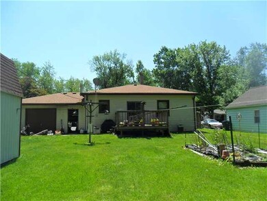 2815 Stenzel Ave, North Tonawanda, NY 14120 - photo 2