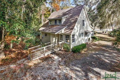 Welcome home to 801 Jerico Island Road in Midway.