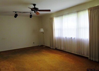 1401 Pettit Dr, Tyler, TX 75701 - photo 4