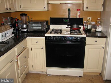 15020 Laurel Oaks Ln, Laurel, MD 20707 - photo 2