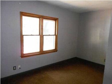 Master Bedroom - back unit