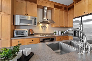 2440 Campus Shore Dr unit 103, Raleigh, NC 27606 - photo 5