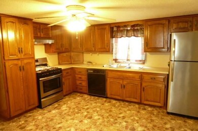 361 Uz Rd N, Forestburg, TX 76239 - photo 3