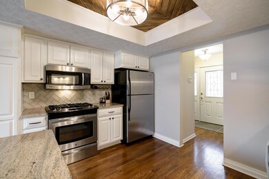 391 w 4th-23