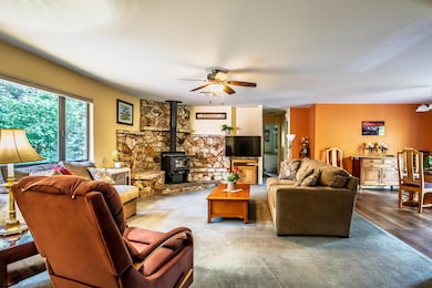 101 Evergreen Cir, Blairsden-Graeagle, CA 96103 - photo 3