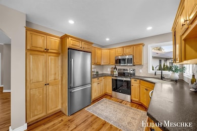 5664 Nancy Dr SW, Wyoming, MI 49418 - photo 6