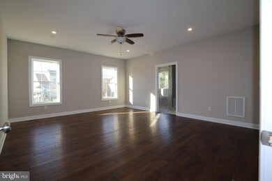 19115 Red Maple Dr, Hagerstown, MD 21742 - photo 7