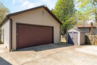 Detached Garage