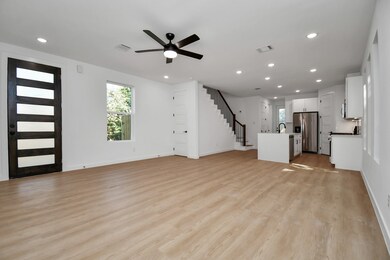 8402 Sunnyhill St, Houston, TX 77088 - photo 3