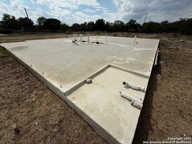 2327 SW 34th St, San Antonio, TX 78237 - photo 4