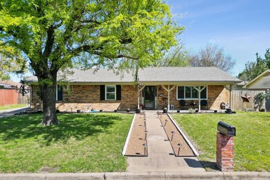 3107 Mimosa Dr, Sherman, TX 75092 - photo 3