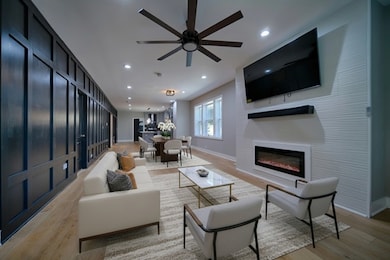 7650 S Cregier Ave, Chicago, IL 60649 - photo 6