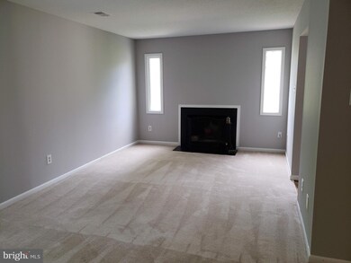 2593 Merrywood Ct unit 12, Woodbridge, VA 22192 - photo 3