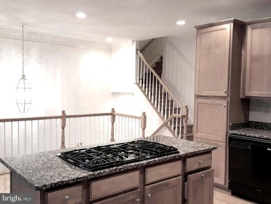 25808 Commons Square, Chantilly, VA 20152 - photo 3