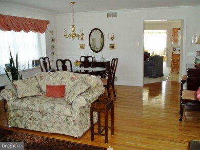 223 Gaunt Dr, Mickleton, NJ 08056 - photo 4