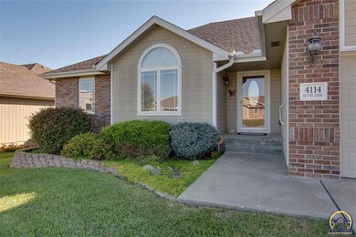 4114 SW Misty Harbor Ave, Topeka, KS 66610 - photo 2